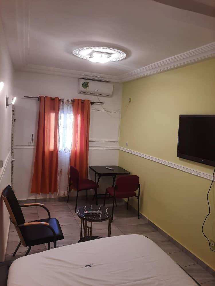 Residence P P M Odza Yaoundé Zewnętrze zdjęcie